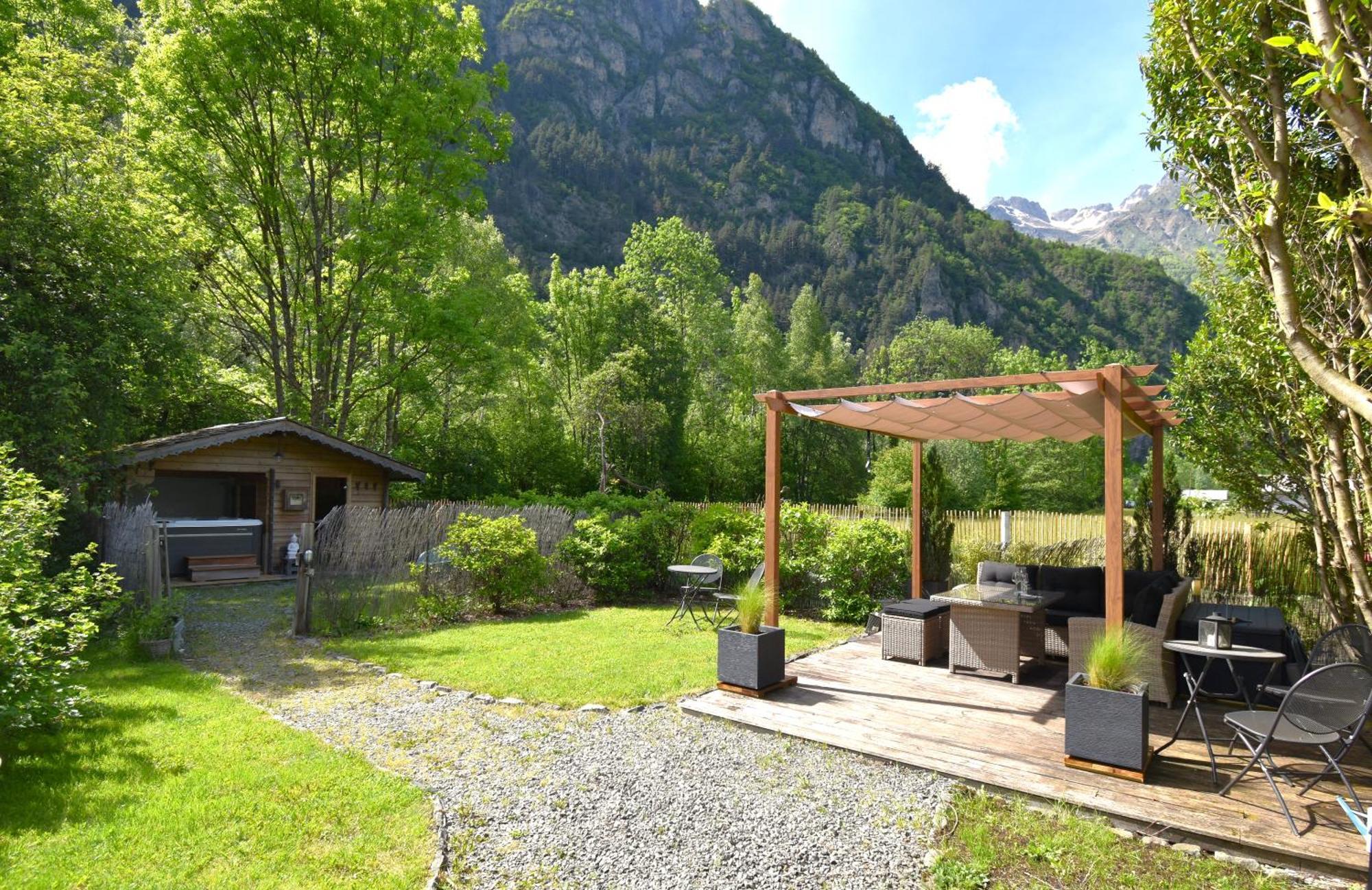 La Cle Des Bois Panzió Le Bourg-dʼOisans Kültér fotó